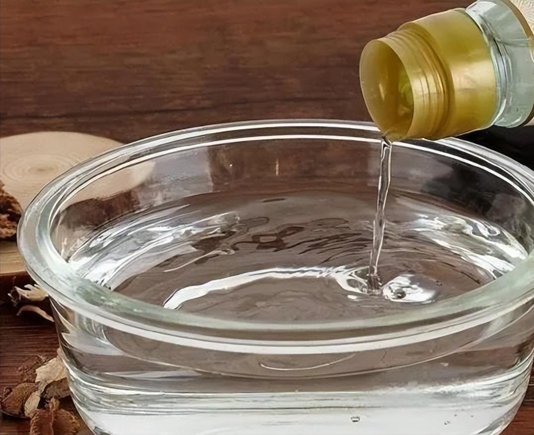 脚被鞋子磨起泡了怎么处理,解决鞋磨脚的技巧和方法