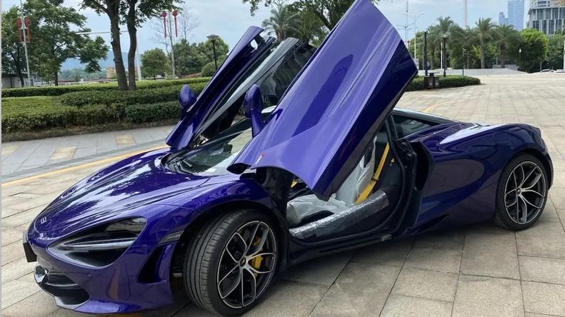 “外籍男友”出手阔绰送“豪车”？结果让人崩溃了！