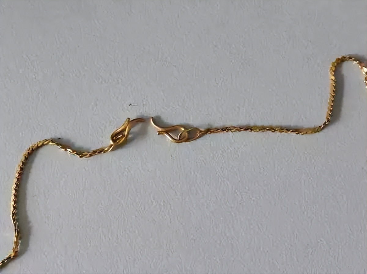 黄金项链s扣怎么戴不容易掉落,黄金项链w扣怎么戴结实