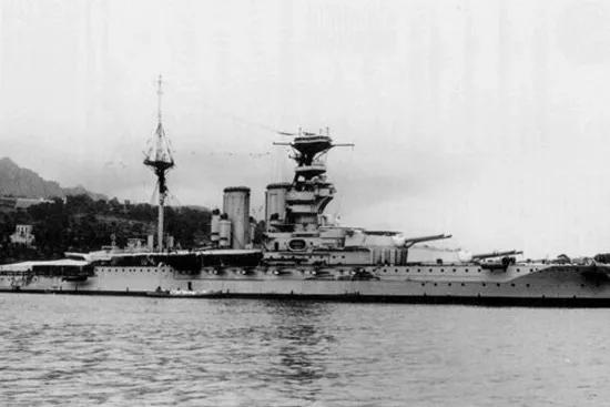 浅谈“罗马号”战列舰，制导*器武**的第一位受害者