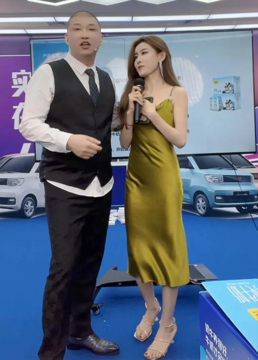 辛巴和二驴快手视频,快手二驴和辛巴谁最厉害视频