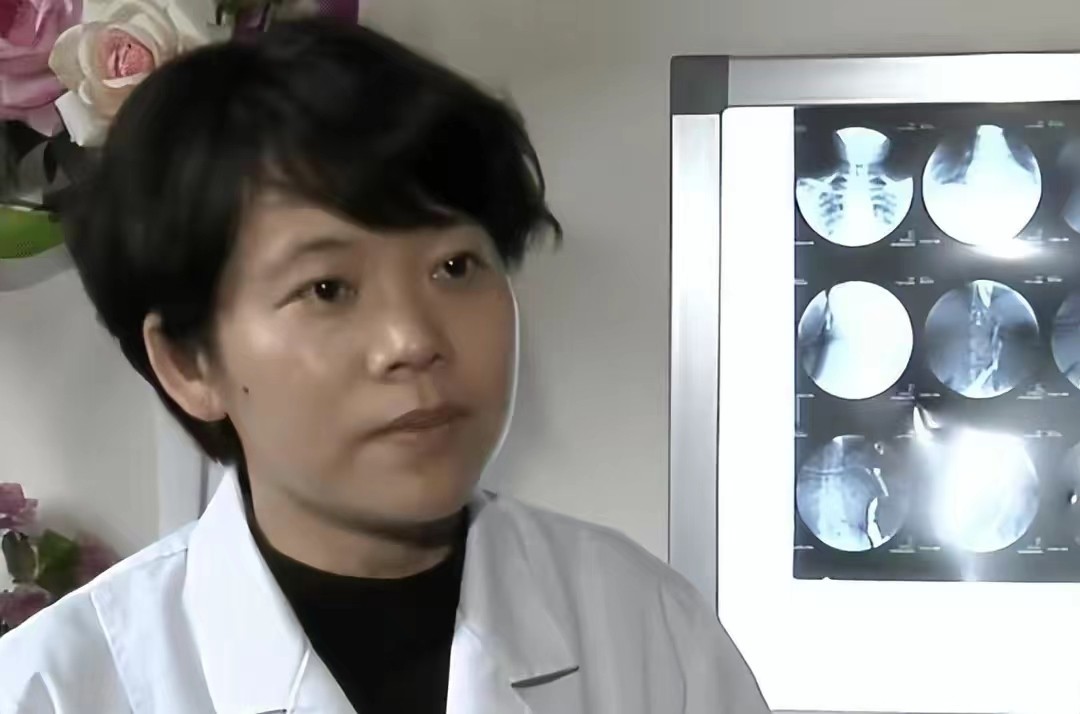 江西一男孩14岁达到300斤,10岁男孩一顿吃三碗体重飙到130斤