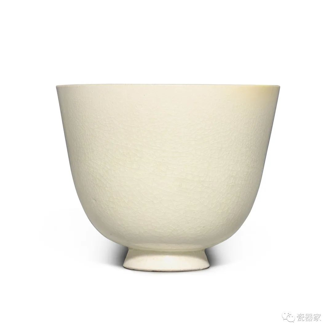 苏富比瓷器秋拍 (苏富比19年香港瓷器春拍)