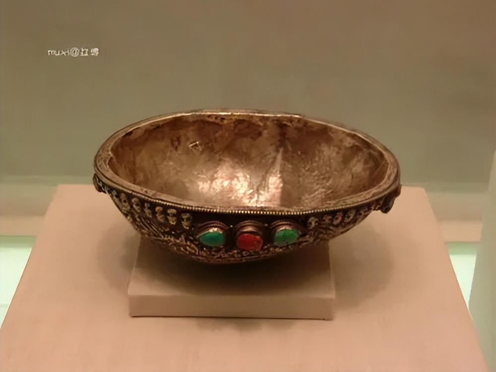 如何区分藏传佛教寺庙,藏传佛教四派的寺庙标志区别