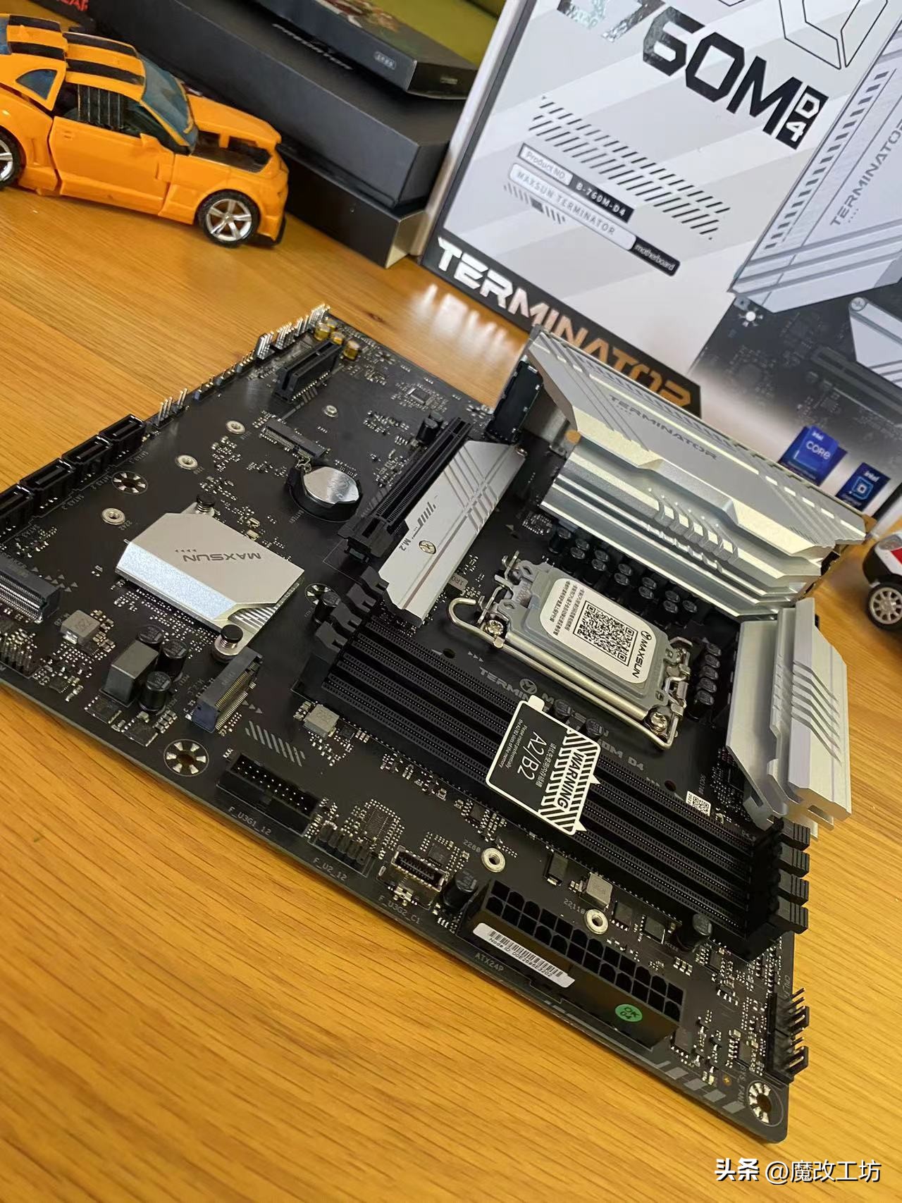 699元丐帮帮主760终结者主板本质跟七彩虹影驰无异！温度瞬间破百