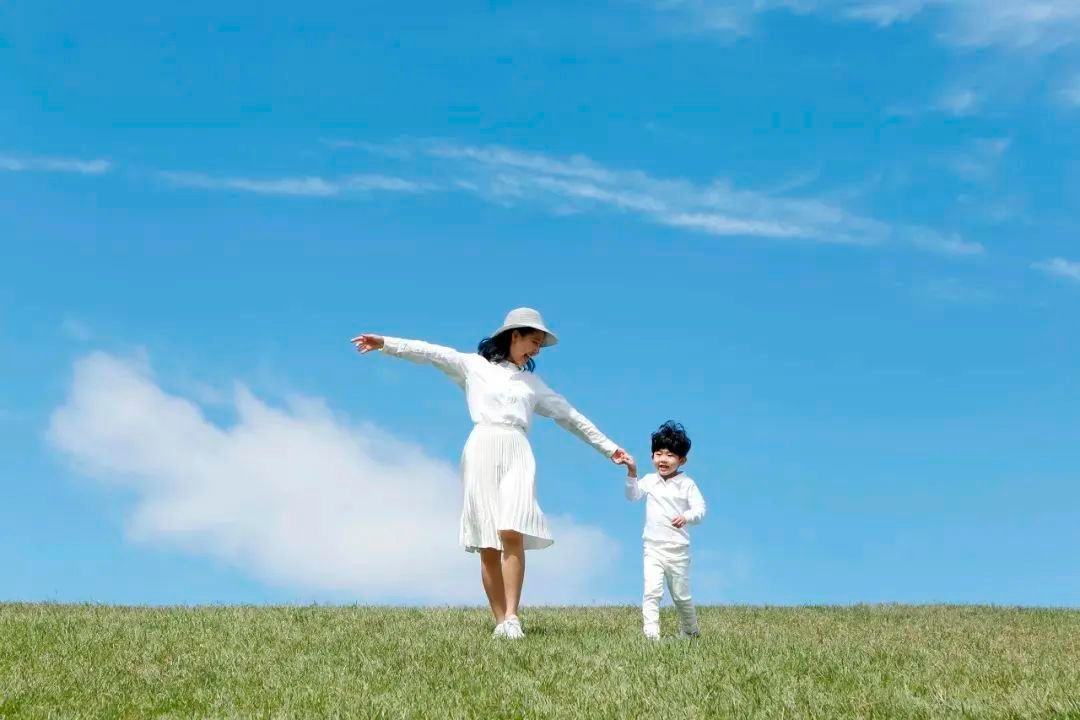 孩子把自己封闭在家里怎么办,孩子把自己封闭起来