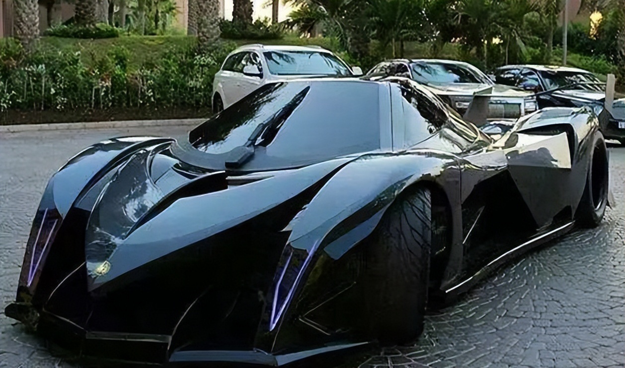 阿联酋限量顶级豪车,阿联酋随处可见的豪车