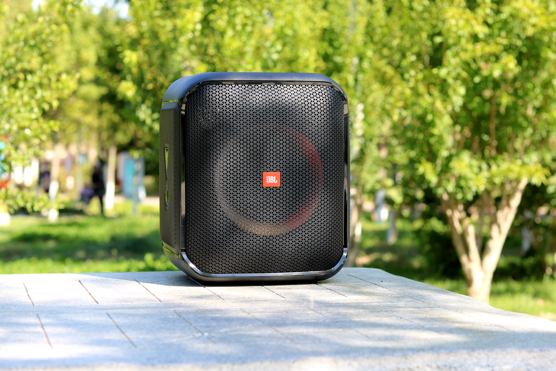 JBLPARTYBOX户外音响,jblpartybox蓝牙音箱怎么样