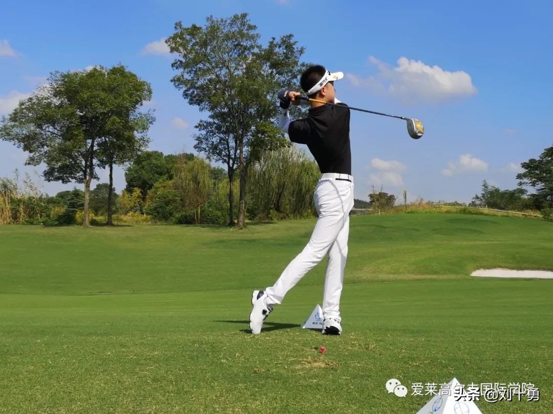 高尔夫球新规什么情况下可以动球,高尔夫球新规什么时候改的