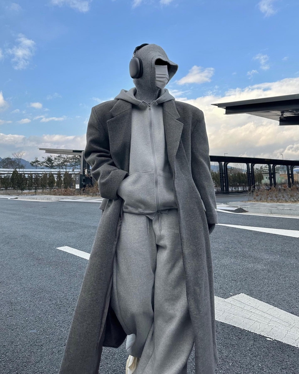 韩国穿搭ins大牌时尚博主,韩国穿搭ins时尚博主elborn