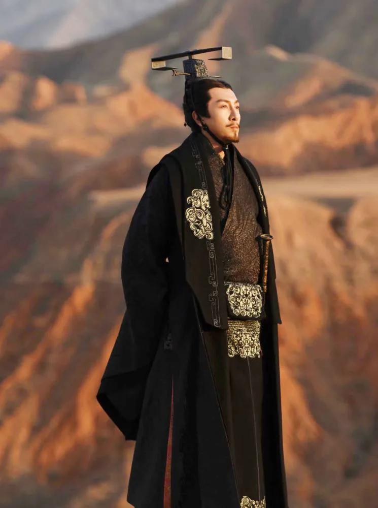 秦始皇被骗得最惨的糗事,秦始皇骗人的段子