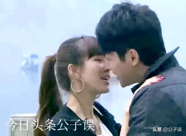 冯绍峰的情史完整视频,冯绍峰赵丽颖颁奖典礼同框