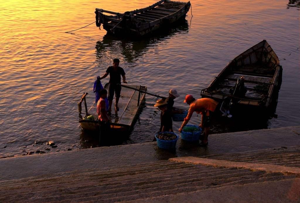 出国打工16年男子流落巴西街头,小伙流浪在外捕鱼