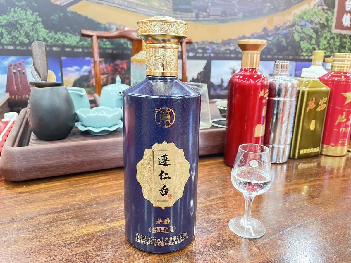 茅五堪称川贵白酒王炸，你可知晓4个2是哪几款？这酒质太值了