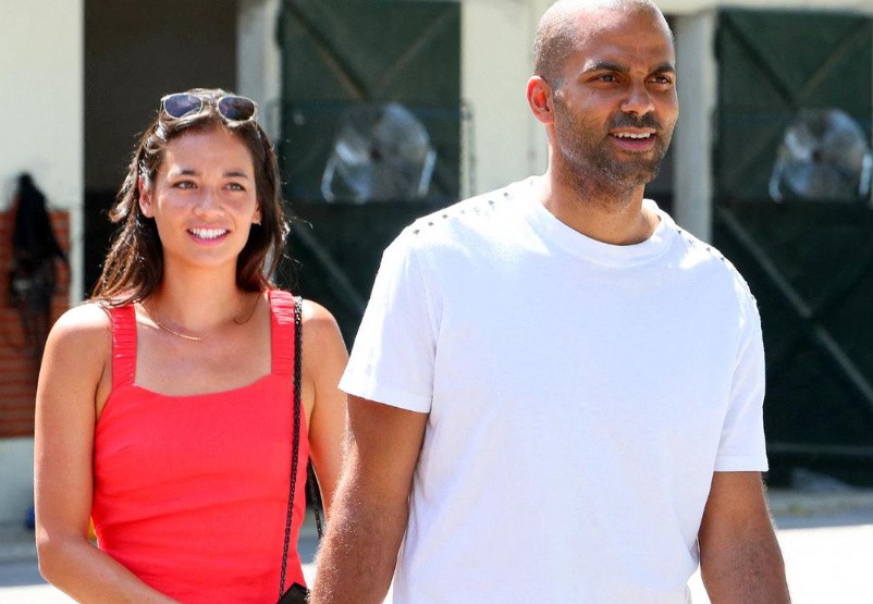 帕克年轻照片,帕克前妻伊娃美艳亮相