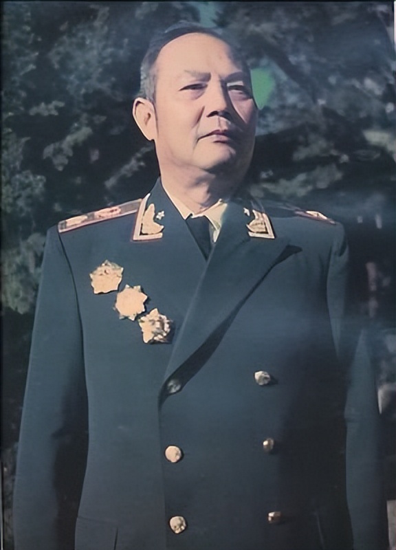 建党100周年歌颂党的经典诗词,简短建党100周年红色经典诗词