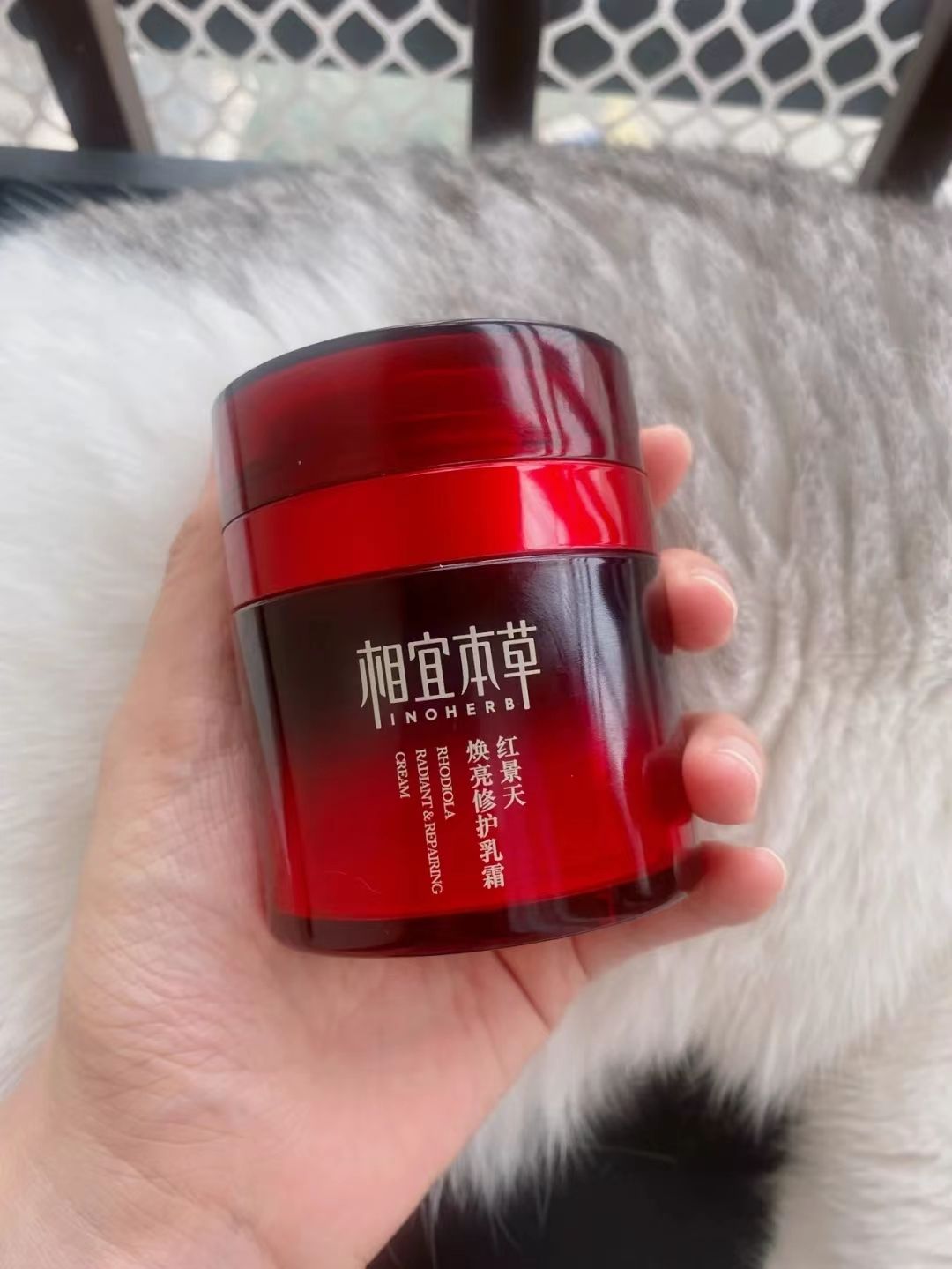 三四十岁女人适合用的护肤品测评,三四十岁女性用什么品牌护肤品好