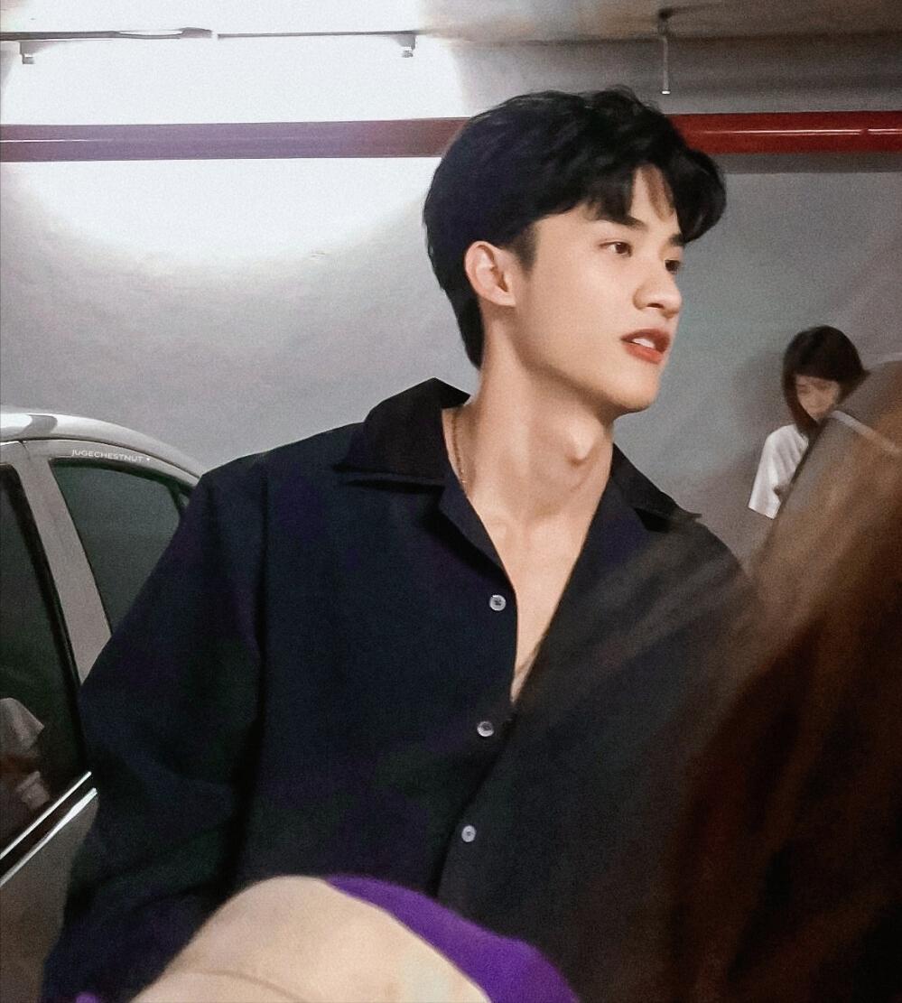 他泰一眼万年的外观2：南农的酒窝，呆的喉结，普明的耳边痣