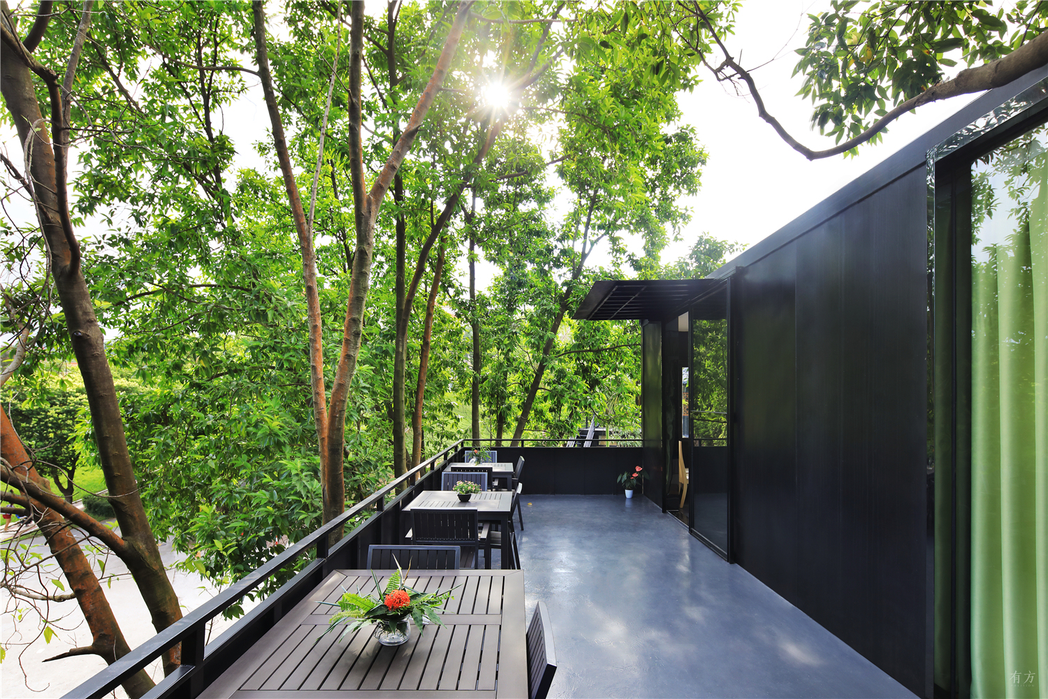 集装箱内的天地：东莞橙果传媒办公室/间外建筑工作室