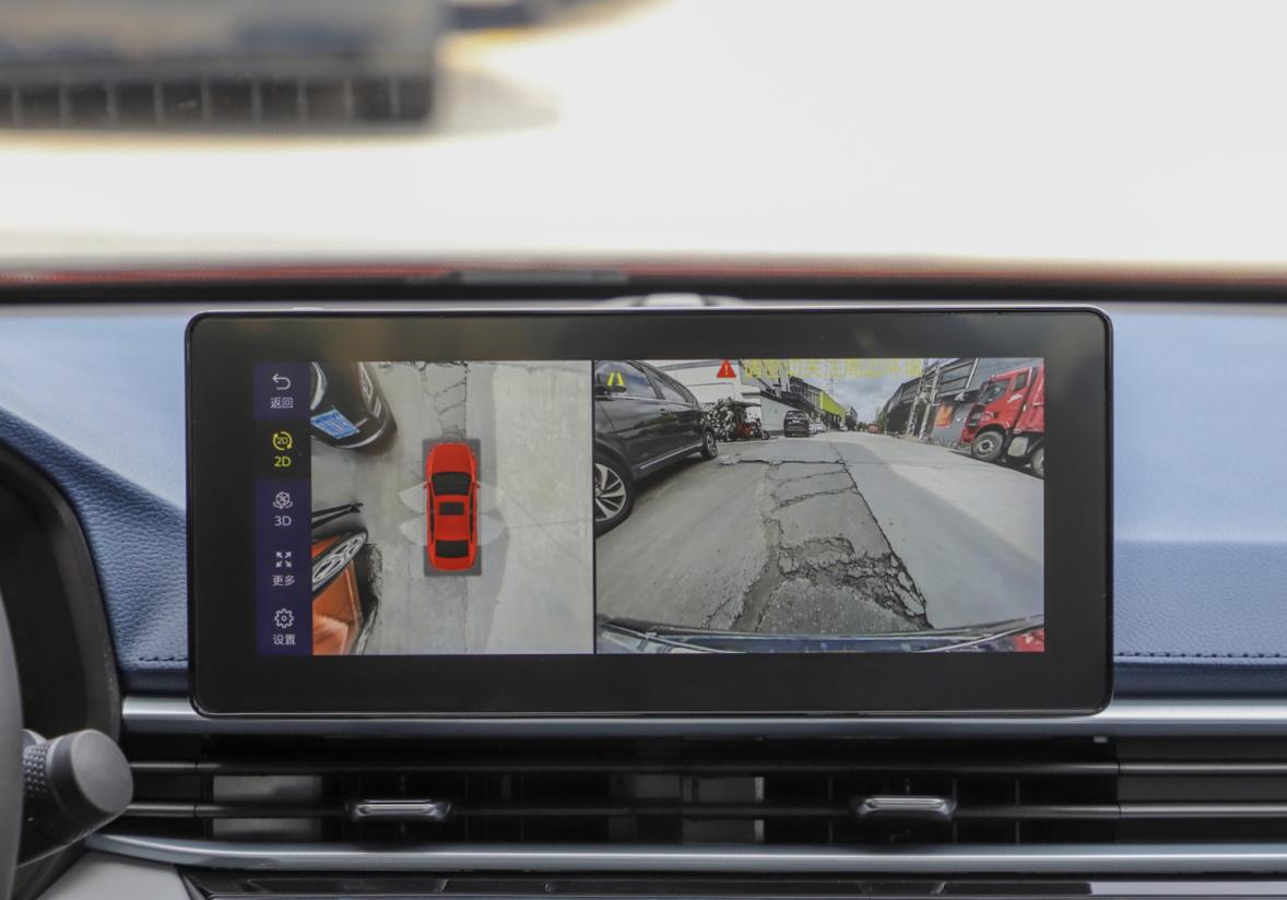 当吉利帝豪遇见东风天龙,帝豪vs英朗