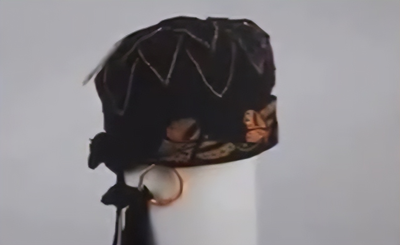 1988年哈尔滨出土“胖脸王妃”墓，金丝盖全脸，尸检揭开残忍真相