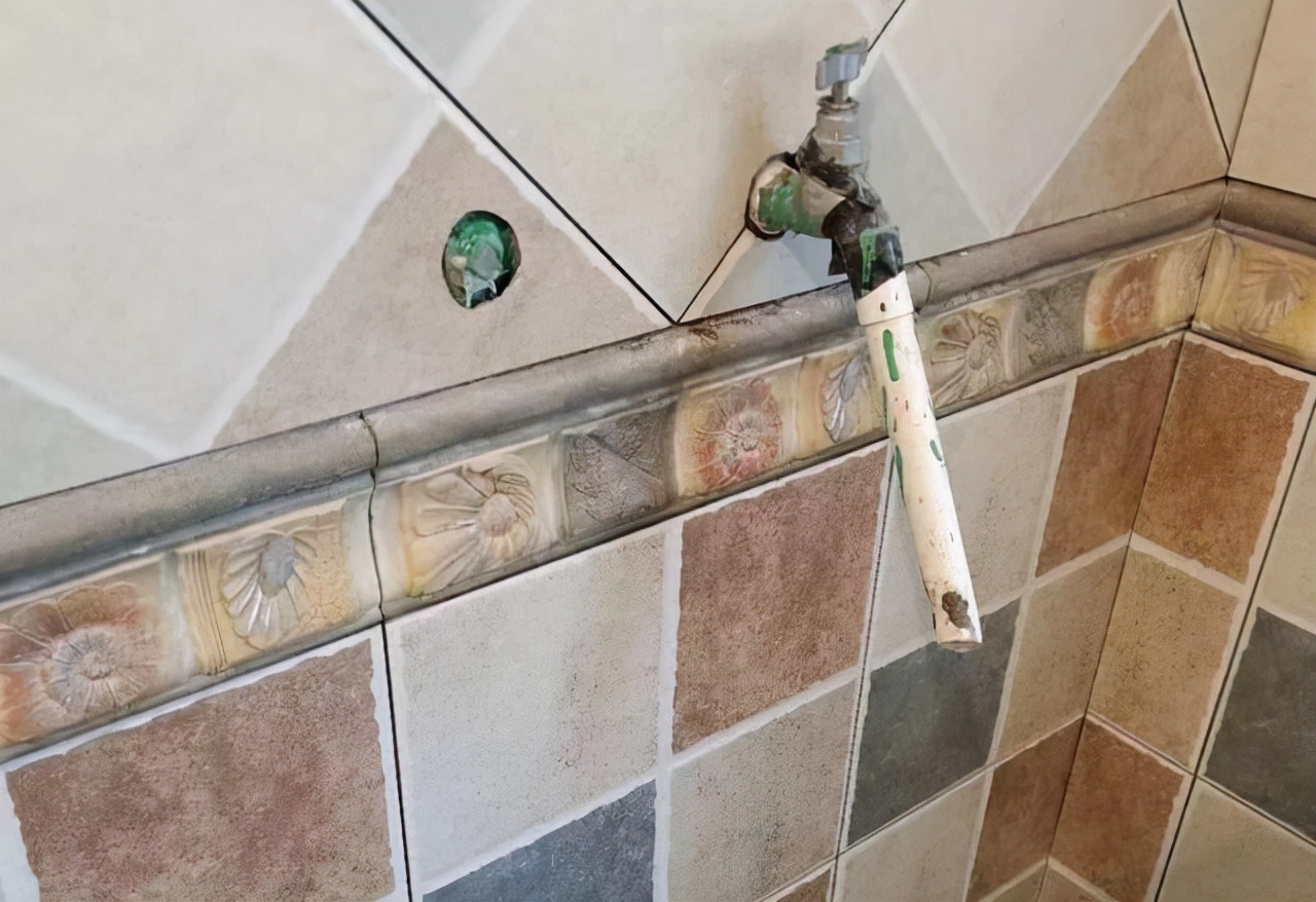 鸡肋的高奢设计,很流行却鸡肋的设计