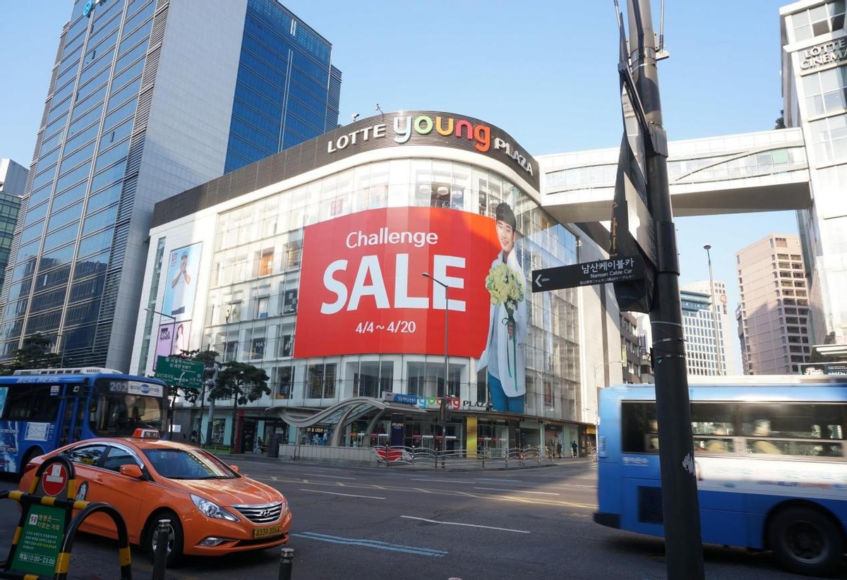 韩国财阀有多荒唐？靠入赘日本赚千亿，89岁还玩弄女星95岁终入狱