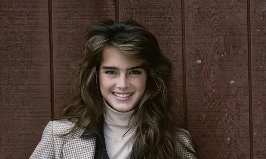 10岁全裸出镜，20岁声称自己仍是处女，“美国舒淇”的裸照风波