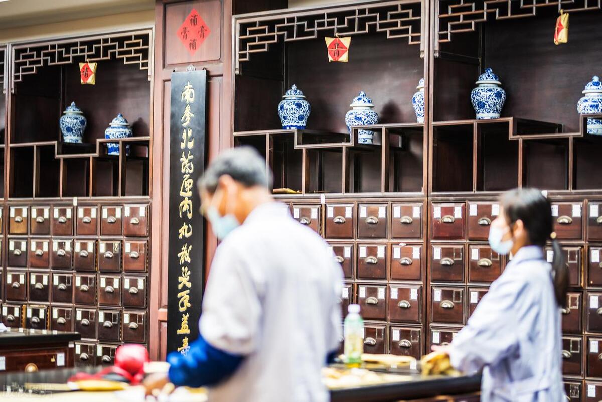 是谁在放松对日本渗透的警惕？