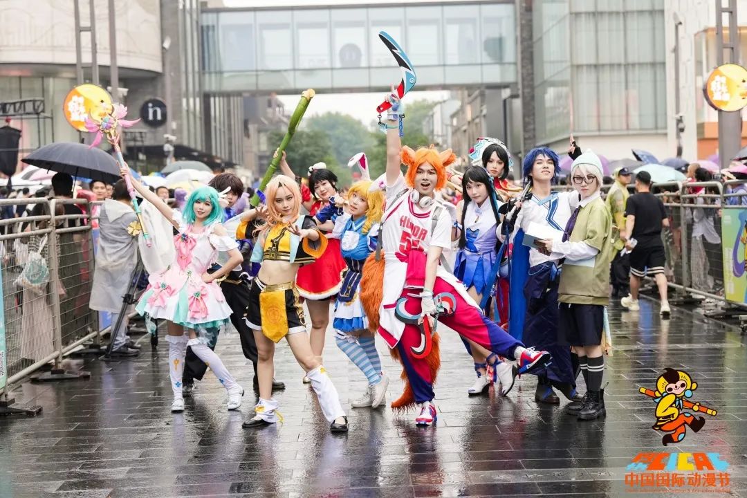 中国动漫节彩车巡游,国际动漫彩车巡游视频