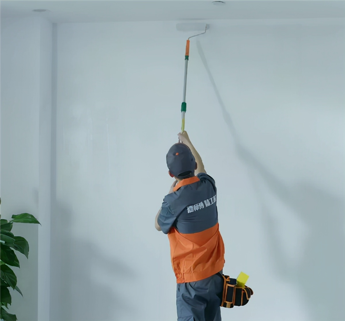 二次装修墙面怎么铲除,发霉墙布翻修