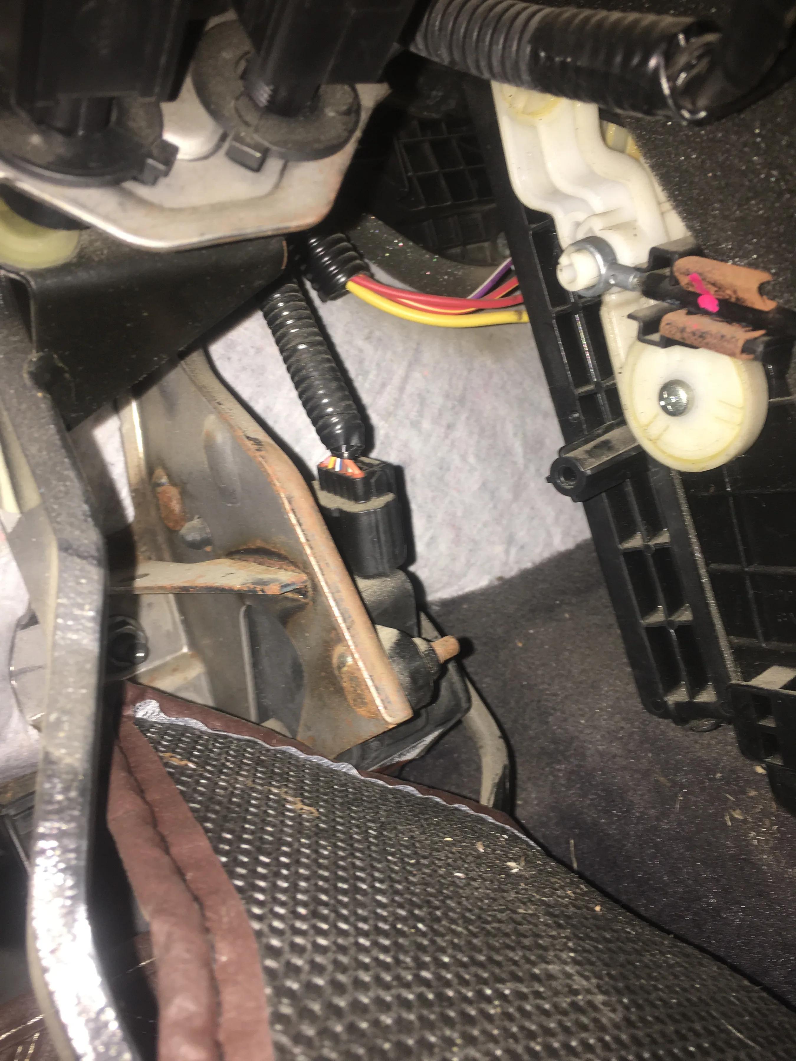 给空调换滤网,08款科雷傲空调滤网在哪里更换