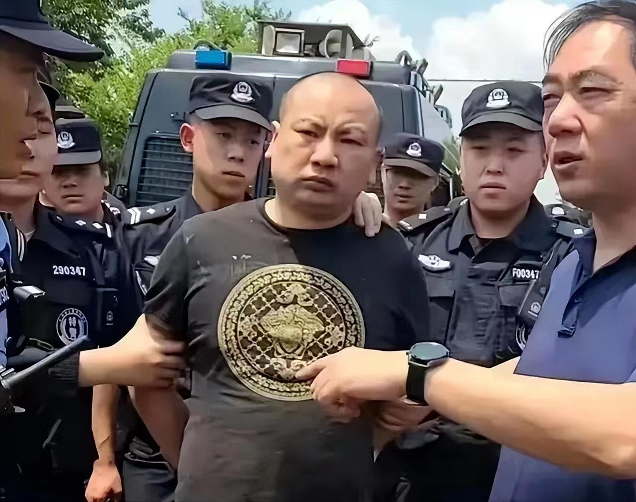 唐山打人烧烤店事件进展,唐山打人案最后4人落网细节曝光