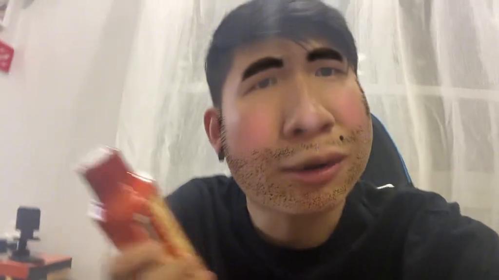 运动前喝什么才能有力气,运动前喝一瓶水