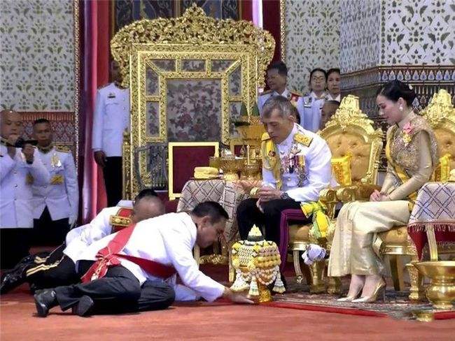 泰国的国王有实权吗,泰国国王和军方谁有实权