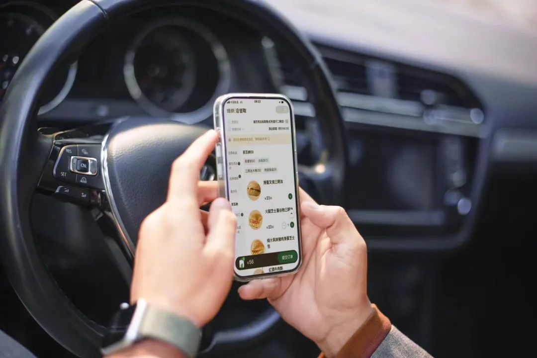 买星巴克的高光时刻,星巴克的独特卖点