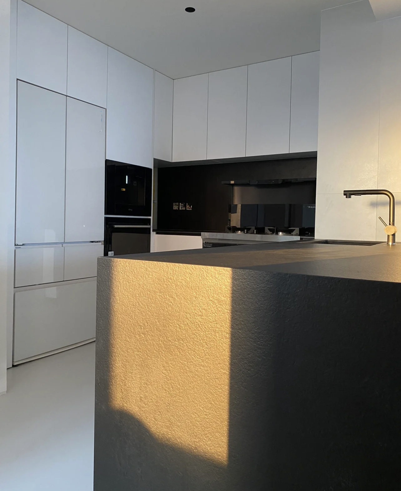 冰箱是法式的好还是四门的好,法式四门冰箱推荐海尔白色