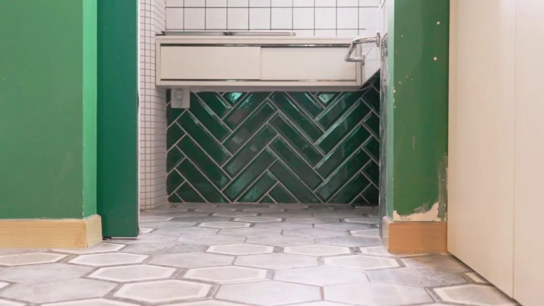 家里老人摔倒该怎么办,家里老人跌倒了买什么东西比较好