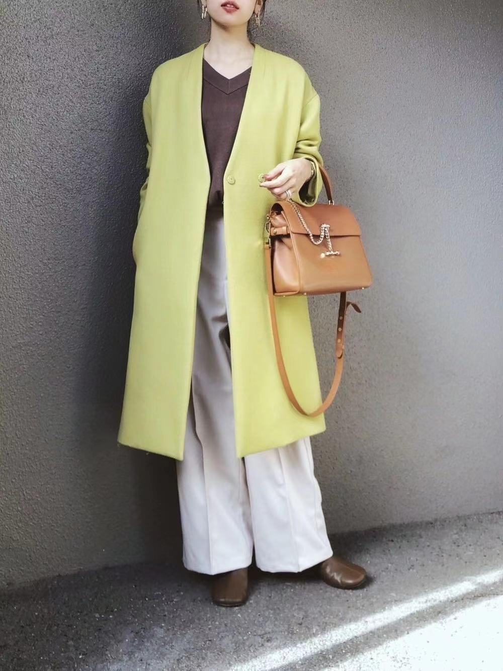 黄穿什么显白,皮肤暗黄的春季穿搭