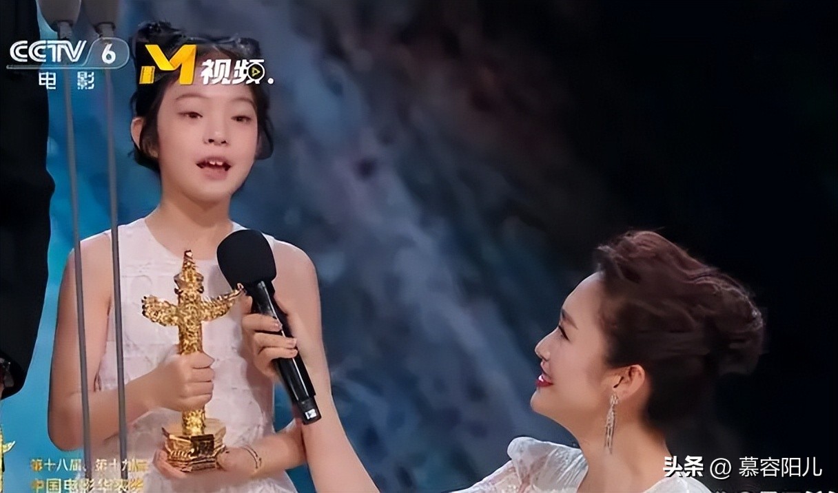 这次央视主持蓝羽真“火”了，神救场邓超，难怪被电影频道专宠