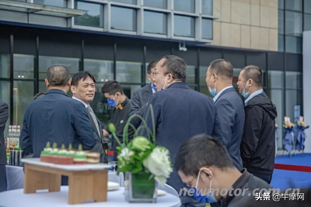 雅马哈yzfr1落地多少钱,雅马哈yzf-r1美版官方报价