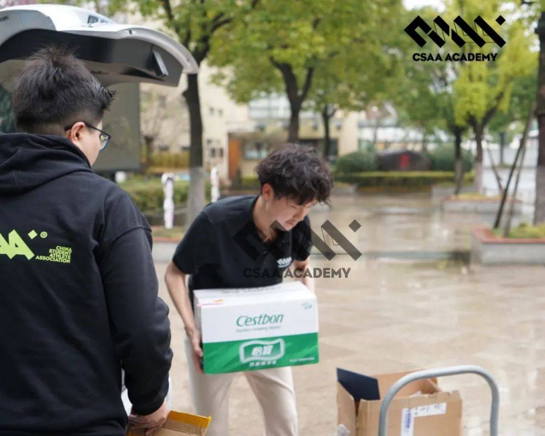 体制内转美高，他选择做了一场体育公益