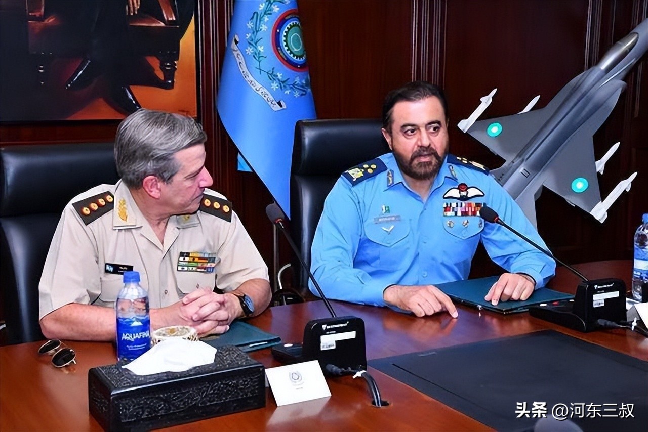 从画大饼套技术，到两次考察生产线，阿根廷6亿美元买枭龙或确定