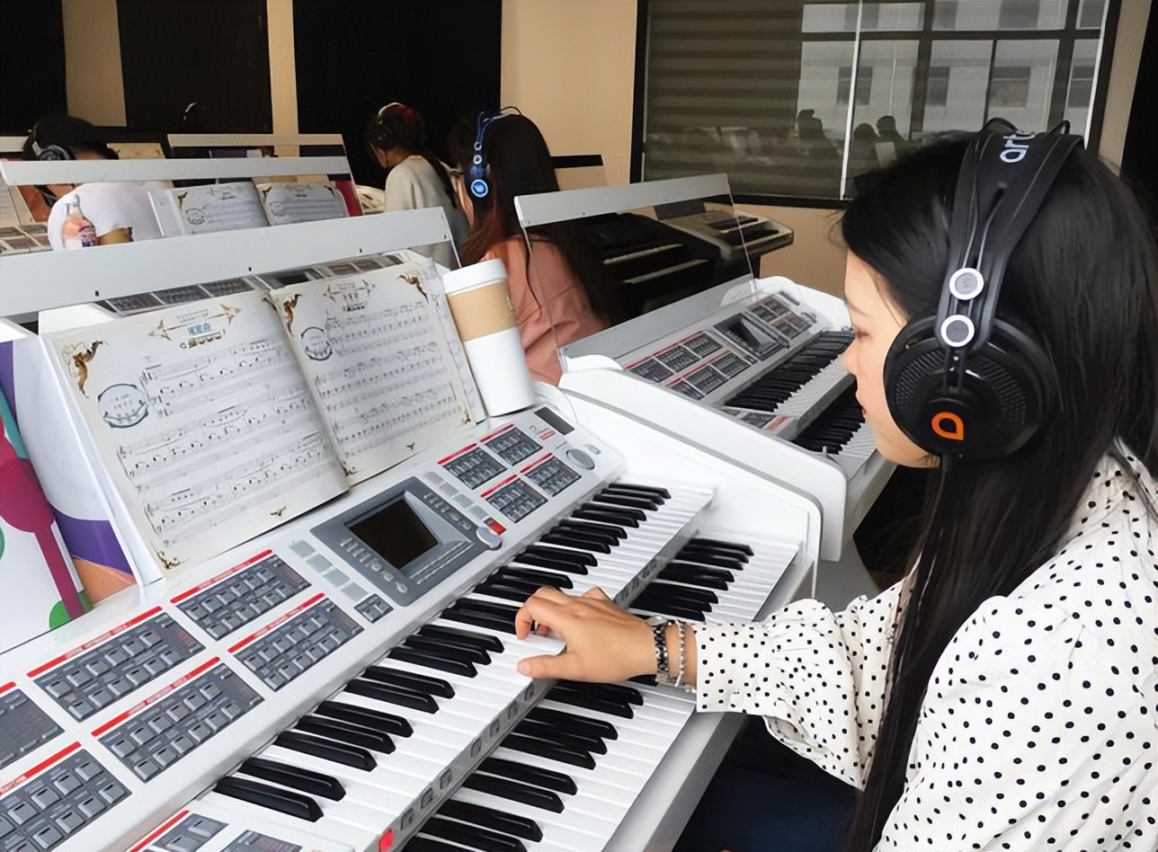 电子管风琴技巧和训练,电子管风琴教学