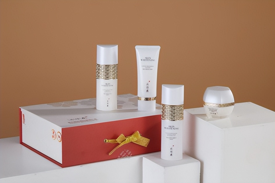 片仔癀雪肌无瑕润白系列怎么使用,片仔癀雪肌润白系列