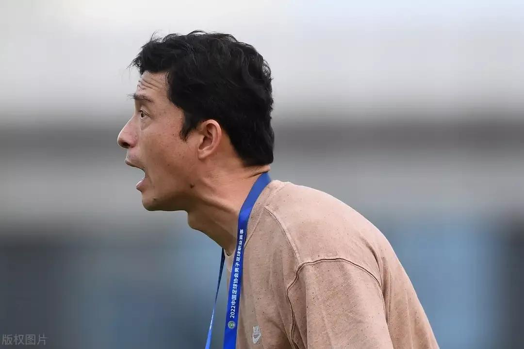 刘若钒梅西式进球,西甲加的斯邀刘若钒加盟