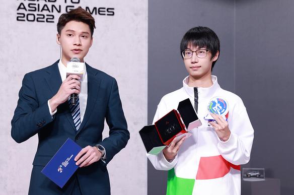 亚运国足被淘汰出局,猫神和fly谁是第一人