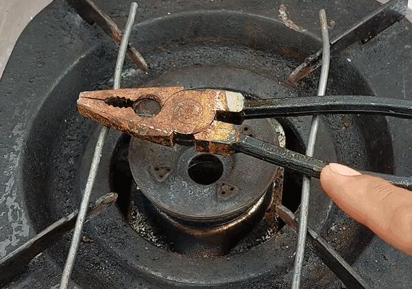 老虎钳子绝缘皮坏了怎么办,老虎钳子坏了怎么处理