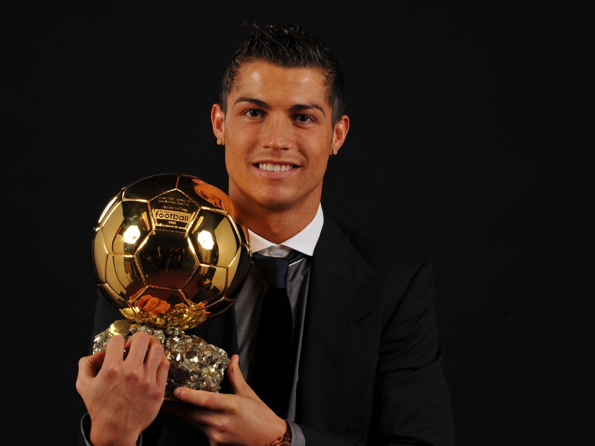 c罗足坛第一飞人,c罗是最全能的球员