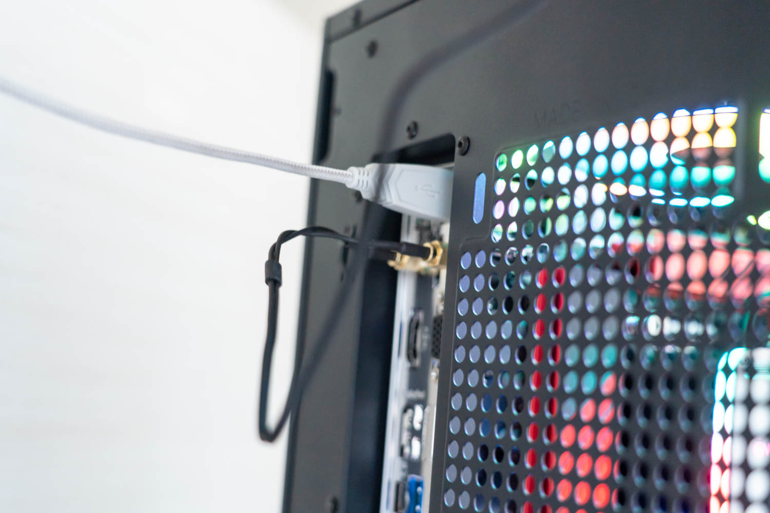 技嘉b760m魔鹰wifi,技嘉b760m魔鹰wifi版几项供电